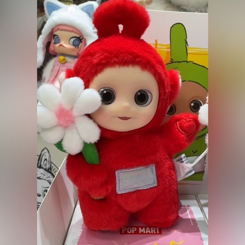 POPMART "Say Hello" Teletubbies Key chain - Po's Happy Flower